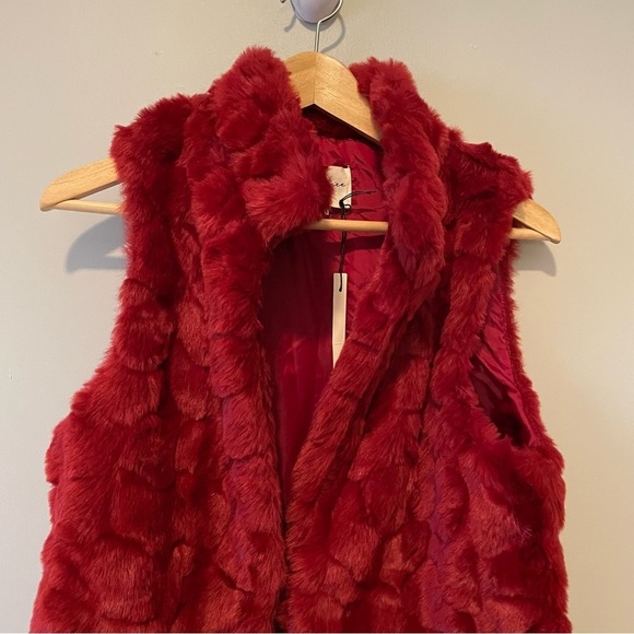 Love tree faux fur vest - Picture 3 of 7